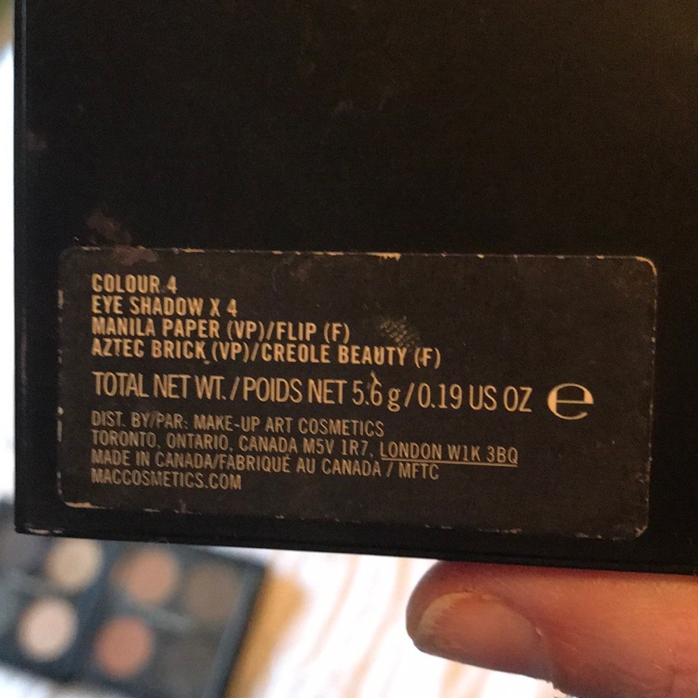 2 MAC Cosmetics eyeshadow quads - Picture 3 of 4